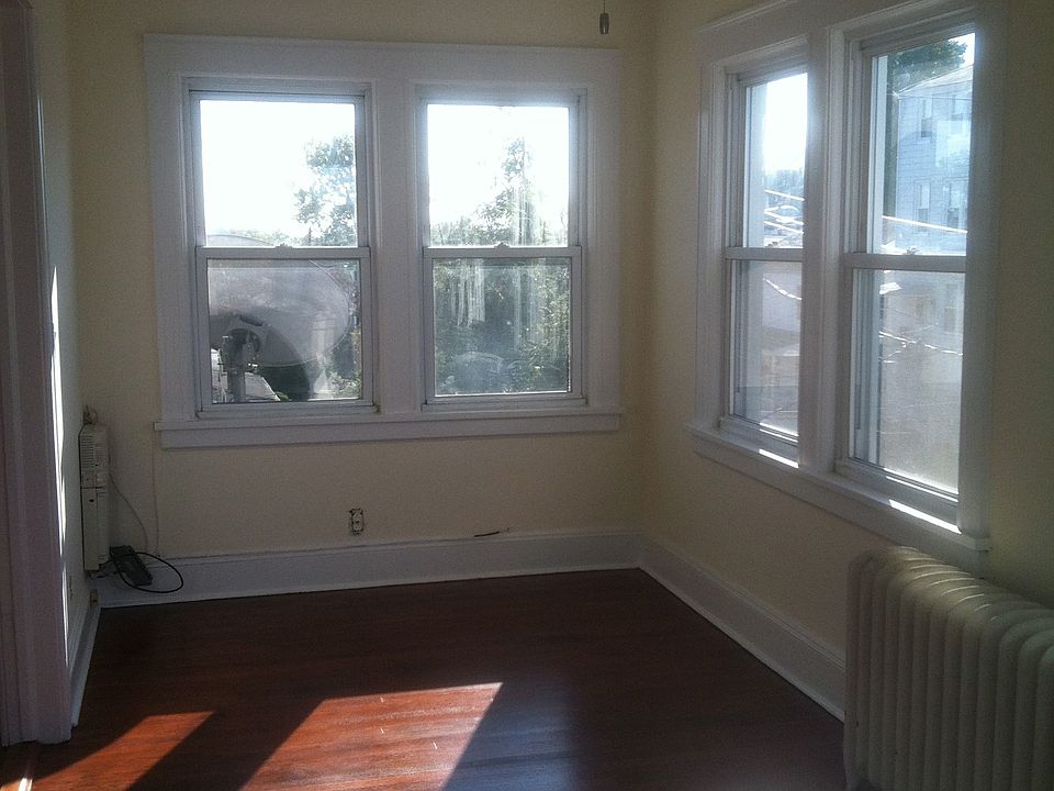 1st image of 32 Portland Place # Fl 3rd