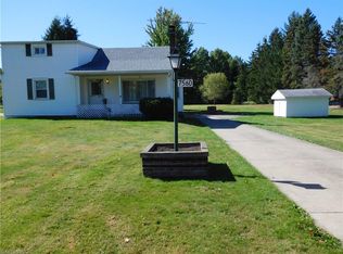 7560 Hubbard Bedford Rd, Hubbard, OH 44425