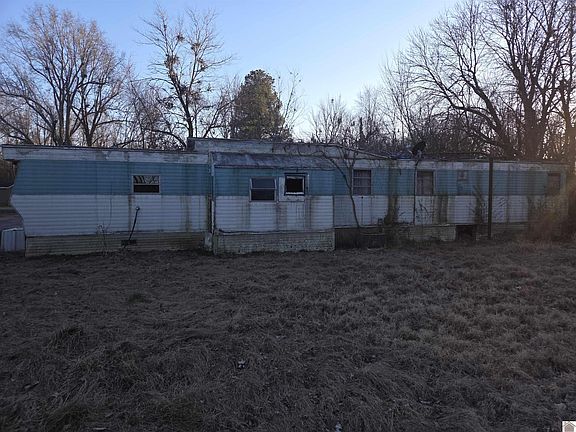 4th image of 215 Butler Ln