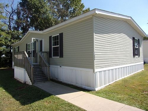 1st image of 132 Lynnwood Cir