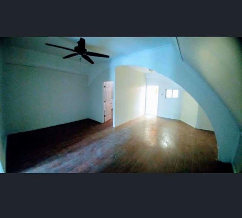 2nd image of 111 Pioneer St #Top