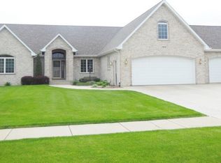 1702 Ronie Dr, Sandwich, IL 60548