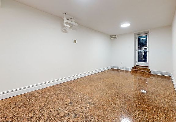 3rd image of 108 E 97th St APT 1B