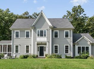 11 Old Stone Cir, Bolton, MA 01740