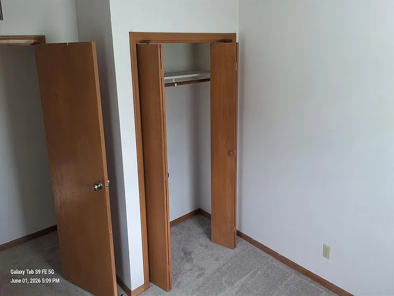 2121 S 15th St — Photo 10