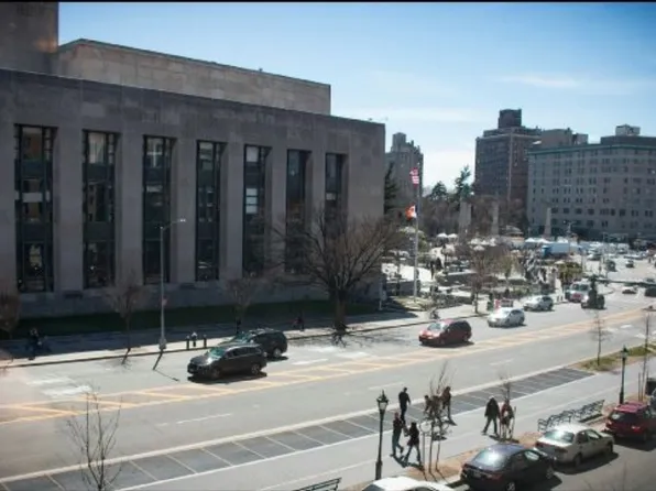 35 Eastern Parkway image 9 of 11