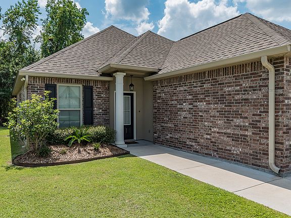 2nd image of 301 Branchwood Way