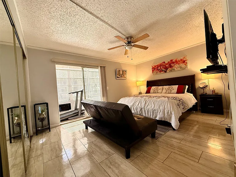 355 Oakridge #355-T — Photo 8