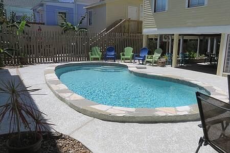 3rd image of 1301 Avenue M
