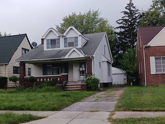 2nd image of 270 E 190th St