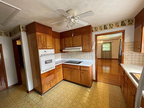 5th image of 116 Poe St