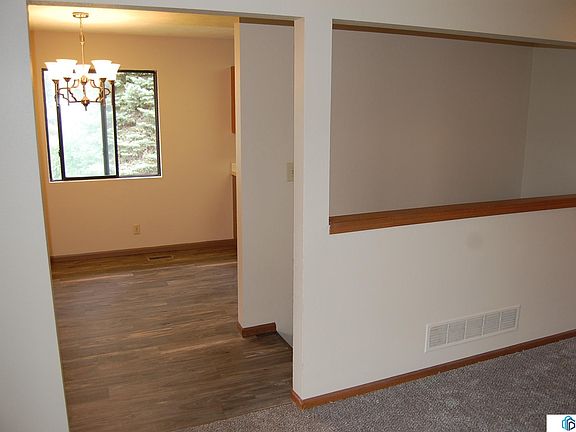 5th image of 5605-5607 Salt Valley View St
