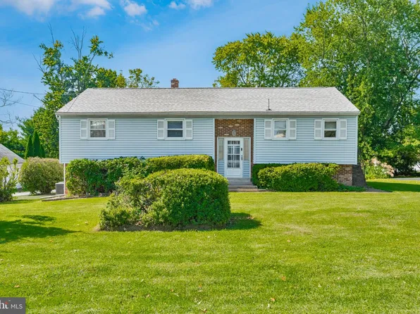 258 S Wall St, Spring City, PA 19475