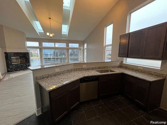 4th image of 7080 Amanda Dr #95
