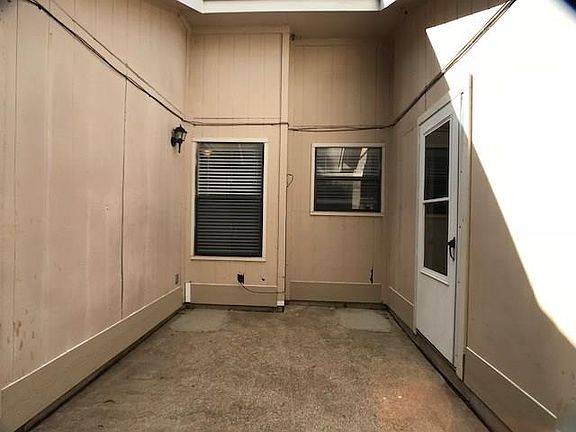 2nd image of 5201 Trailhead Dr