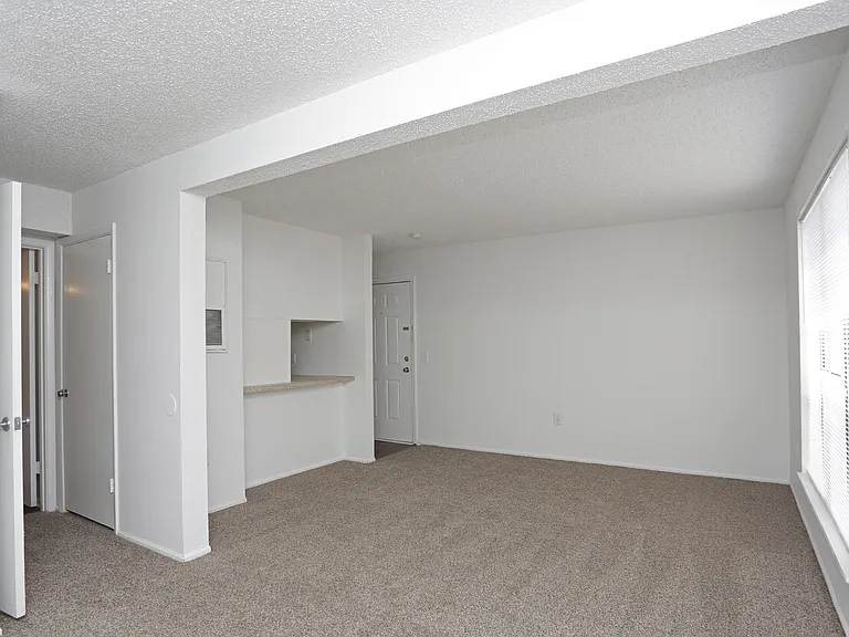 Andover Park Apartments — Photo 31