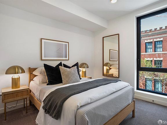 5th image of 915 N Point St #G1