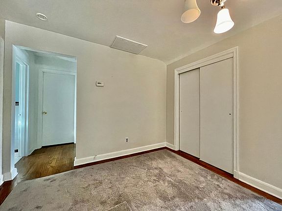 5th image of 1105 Jensen Ave Floor 2
