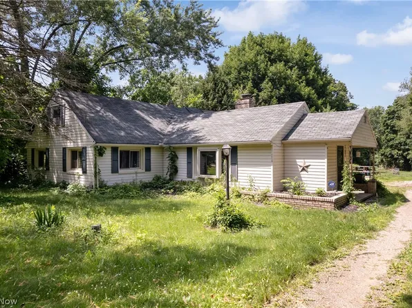 1219 Midland Ave, Barberton, OH 44203