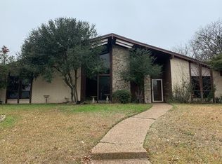 701 Chisholm Ct, Burleson, TX 76028