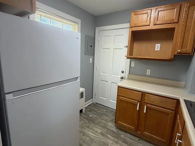 1400 Roslyn Dr #20C — Photo 8