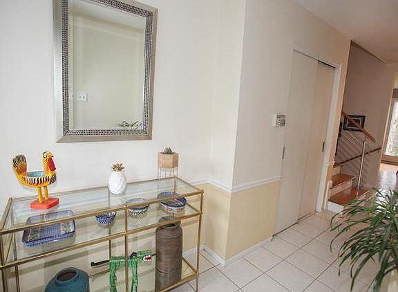 4th image of 1113 Dunwoody Dr