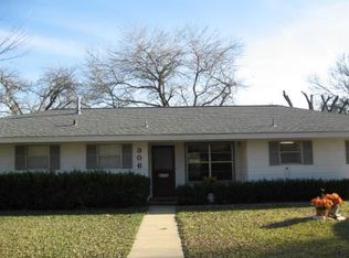 306 Cedalia Ave, Jourdanton, TX 78026