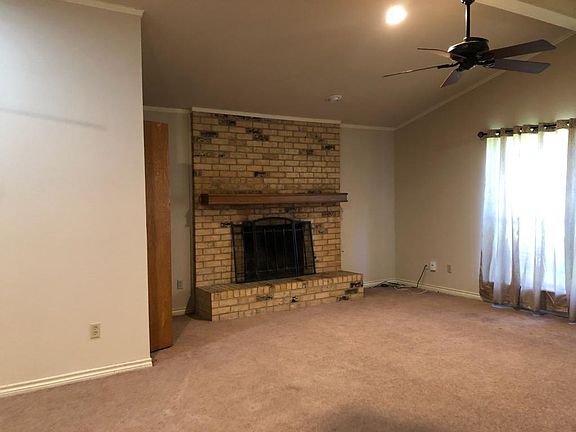 4th image of 314 N Greenstone Ln