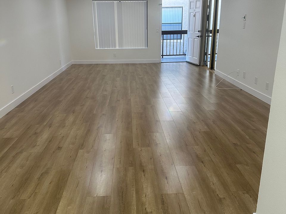 1st image of 2935 Montrose Ave APT 303