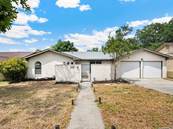 6027 Forest Shadow St, San Antonio, TX 78240