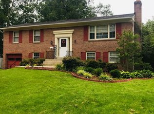 8305 Cherry Valley Ln, Alexandria, VA 22309