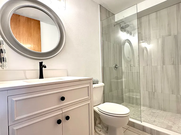 9546 Daaz Way #408 — Photo 17
