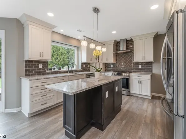 11 Wilson Way, Raritan Twp., NJ 08551