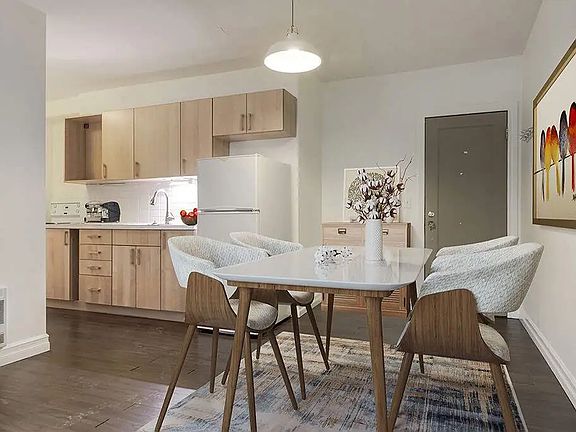 2nd image of 1121 6th St SW #696266