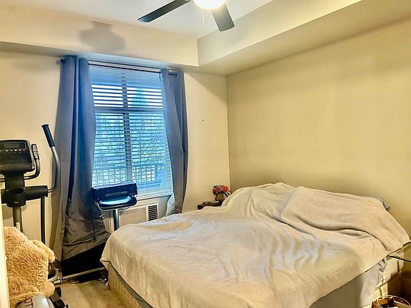 4th image of 2632 Pauline St #314
