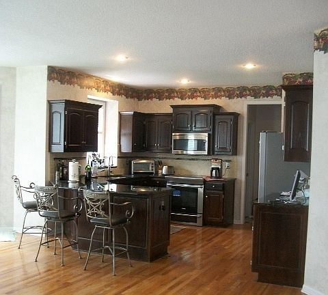 5th image of 13119 Earnshaw St