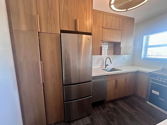 2nd image of 3003 Terramar St APT 505