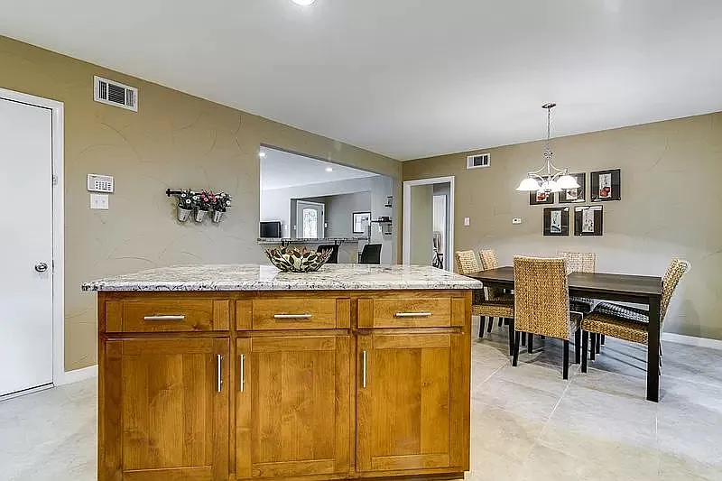 7114 Rutgers Dr — Photo 3