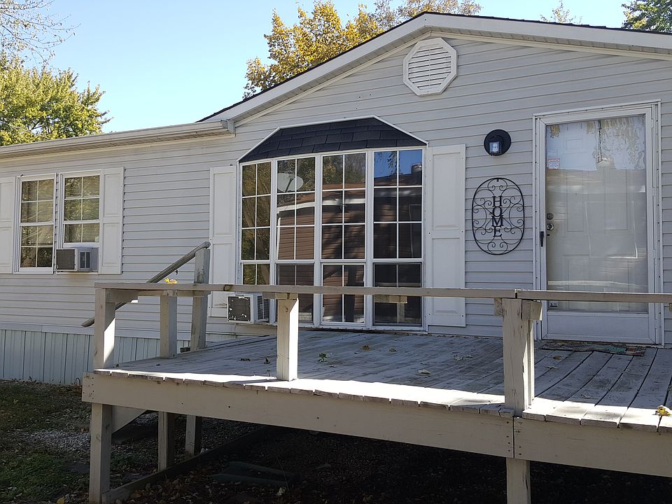 1st image of 33 Deerfield Ct