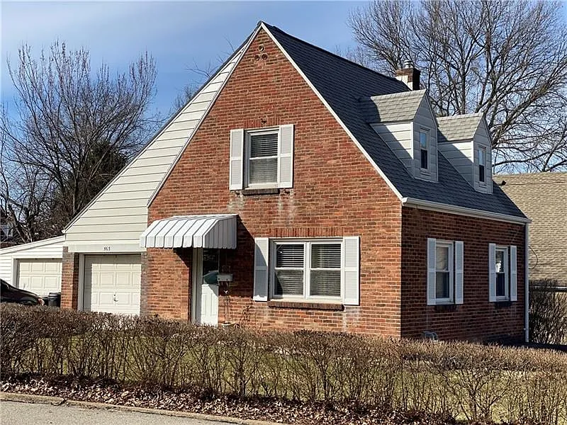563 Old Farm Rd photo 1