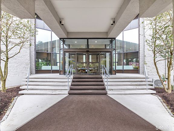 3rd image of 3200 Park Avenue #5C2