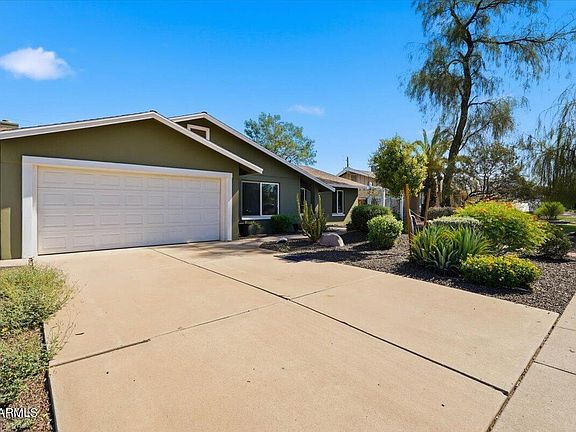 2nd image of 1506 E BROADMOR Drive
