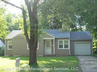 406 10th St, Warrensburg, MO 64093