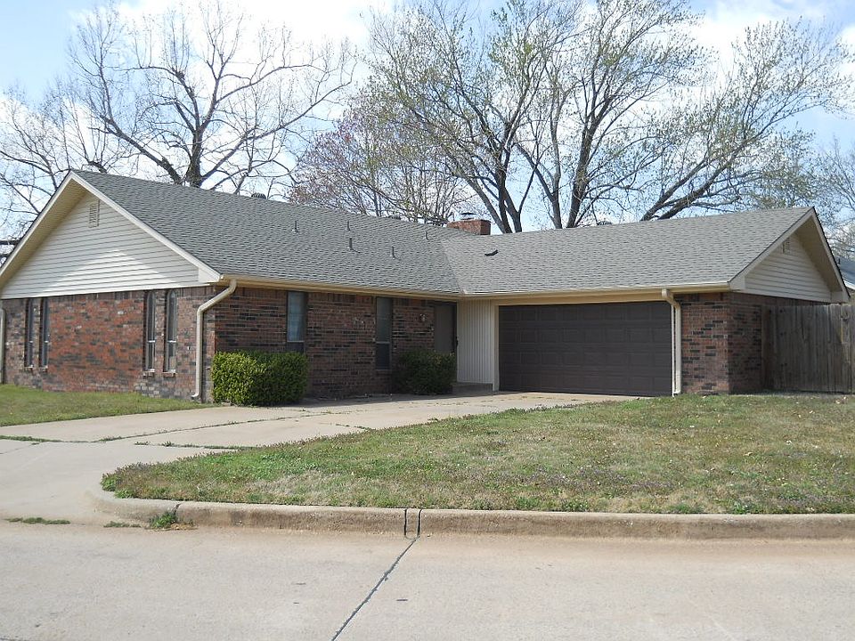 1st image of 1001 Lois St