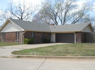 1001 Lois St, Norman, OK 73071