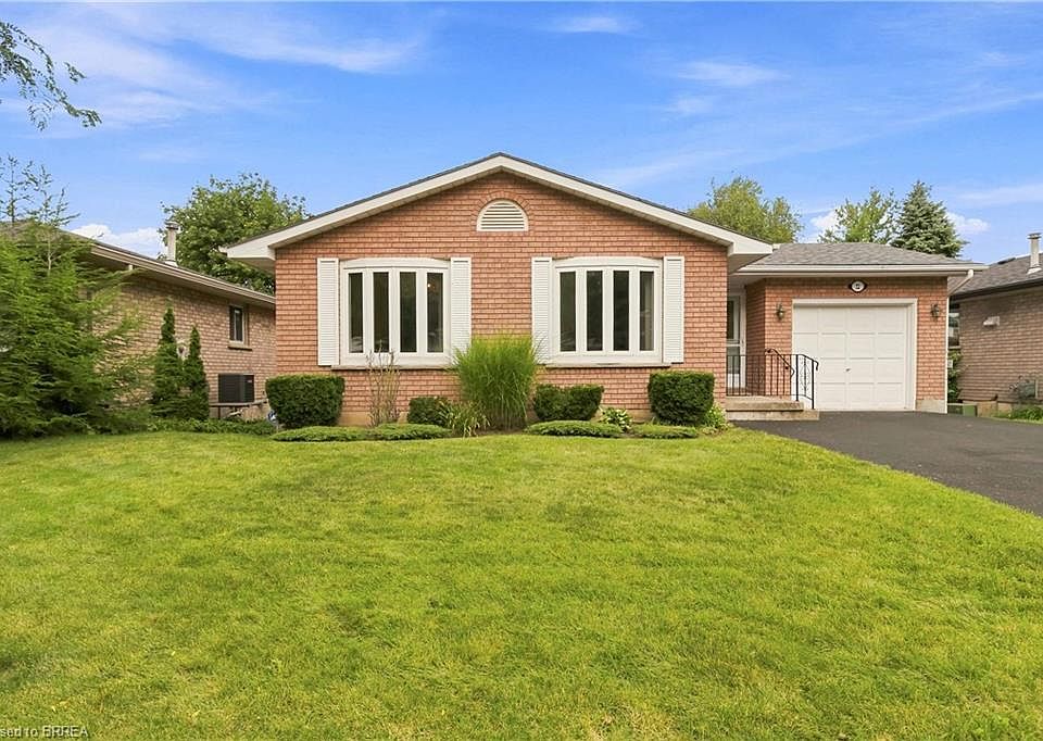 1st image of 22 Allensgate Dr