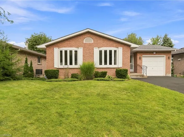 22 Allensgate Dr, Brantford, ON N3V 1C8