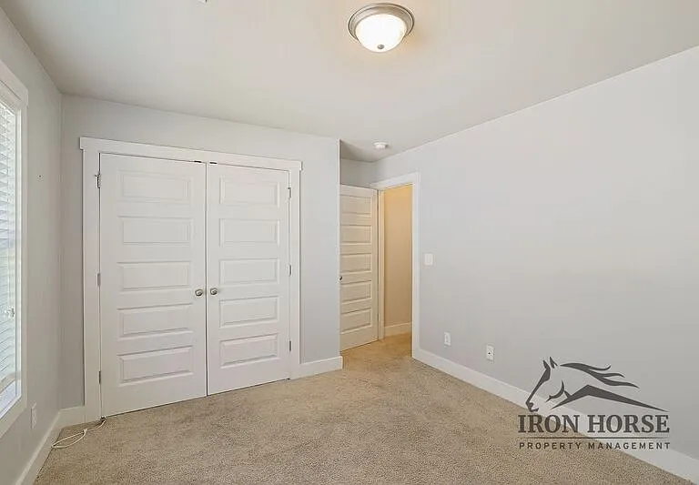484 Park West Blvd — Photo 25