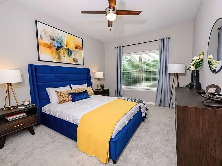Regency Park Residences — Photo 6