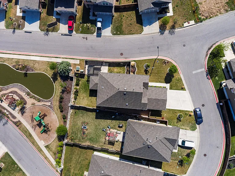 100 Speckle Park Dr — Photo 36